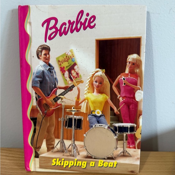 VTG Barbie books 1990’s - Picture 7 of 8